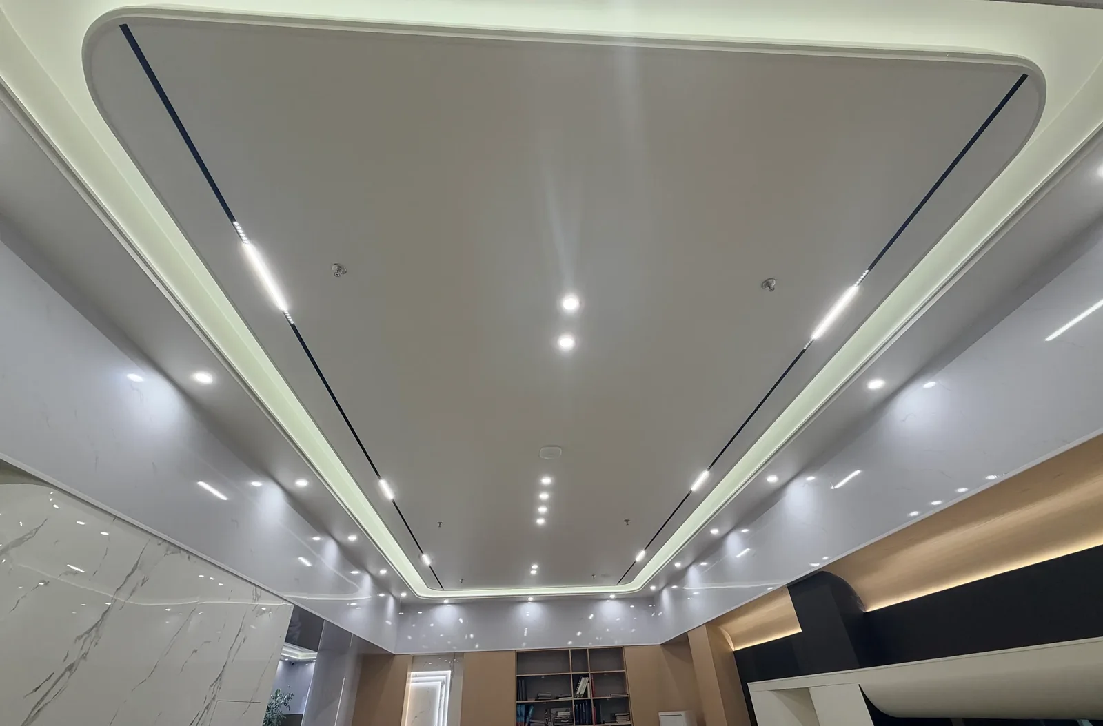 Aluminium honeycomb ceiling system